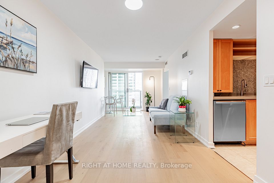 8 Park Road 3116, Toronto, ON M4W 3S5 at 8 Park Road 3116, Toronto, ON M4W 3S5, Toronto C02, ON, M4W 3S5
