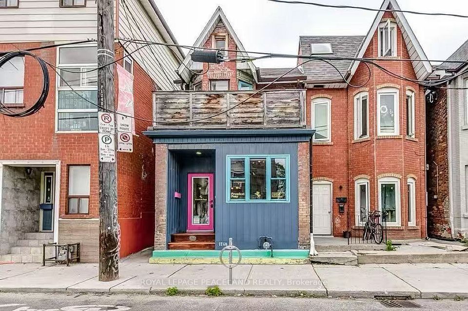 1246 College Street, Toronto, ON M6H 1C2