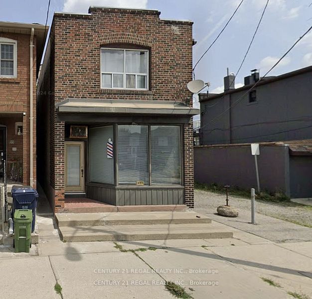 577 Vaughan Road, Toronto, ON M6C 2R4