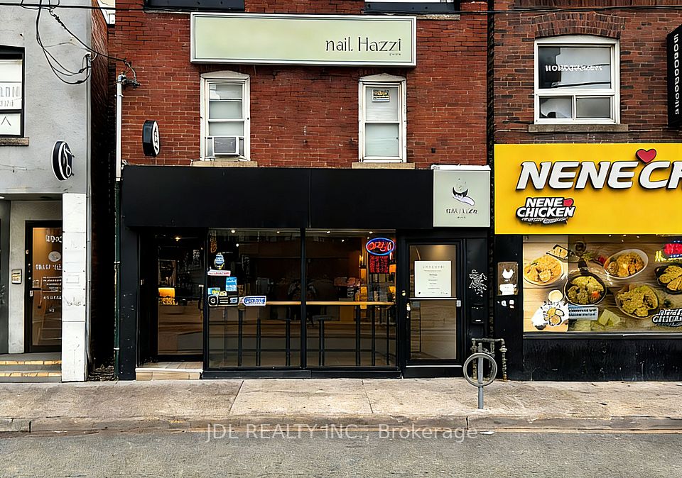 4893 Yonge Street, Toronto, ON M2N 5N4