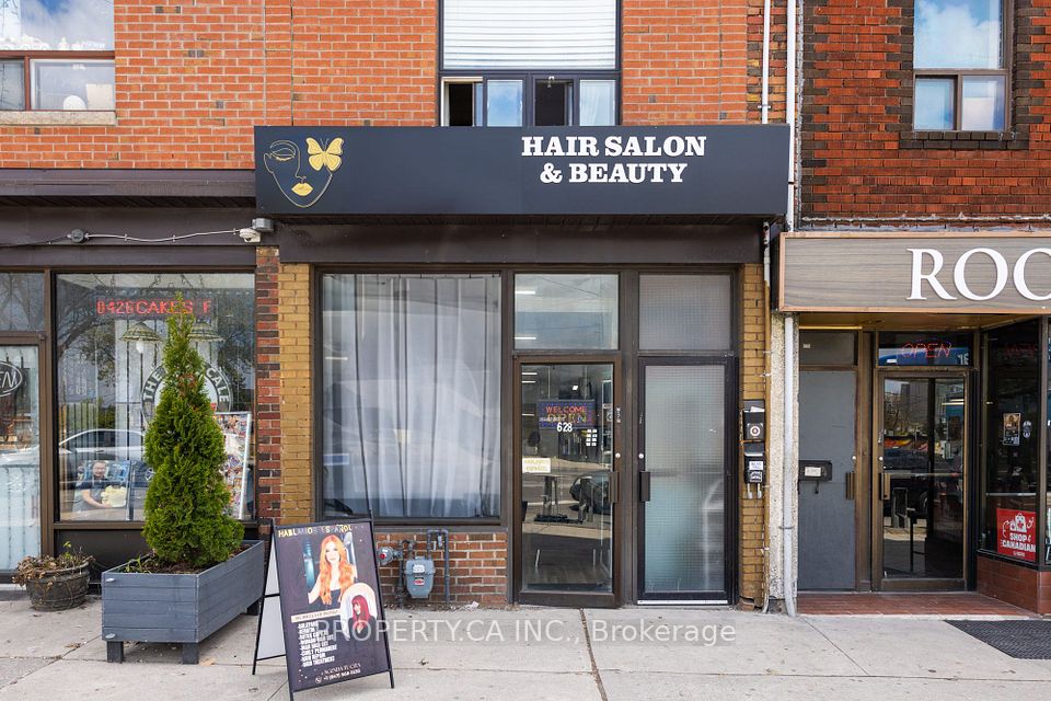 628 Vaughan Road, Toronto, ON M6E 2Y3