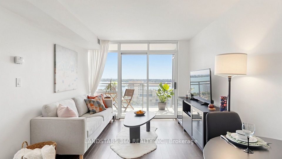 15 Fort York Boulevard 1811, Toronto, ON M5V 3Y4 at 15 Fort York Boulevard 1811, Toronto, ON M5V 3Y4, Toronto C01, ON, M5V 3Y4