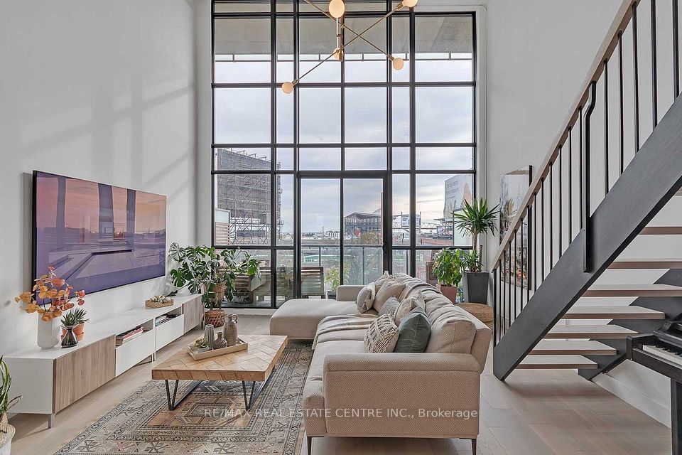5 Hanna Avenue 407, Toronto, ON M6K 0B3 at 5 Hanna Avenue 407, Toronto, ON M6K 0B3, Toronto C01, ON, M6K 0B3