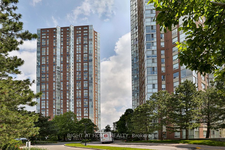 7 Concorde Place 2212, Toronto, ON M3C 3N4 at 7 Concorde Place 2212, Toronto, ON M3C 3N4, Toronto C13, ON, M3C 3N4