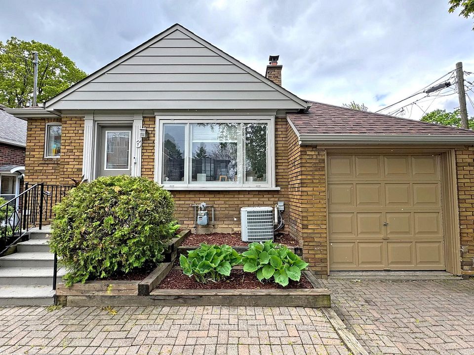 3 Kenrae Road, Toronto, ON M4G 1X9 at 3 Kenrae Road, Toronto, ON M4G 1X9, Toronto C11, ON, M4G 1X9