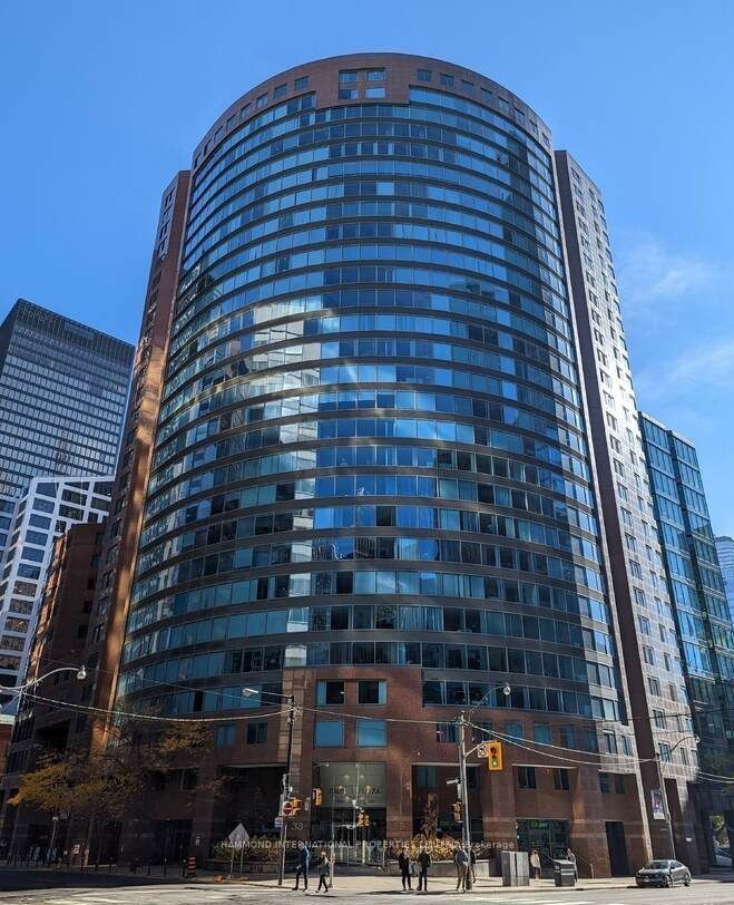 33 University Street 2405, Toronto, ON M5J 2S7 at 33 University Street 2405, Toronto, ON M5J 2S7, Toronto C01, ON, M5J 2S7