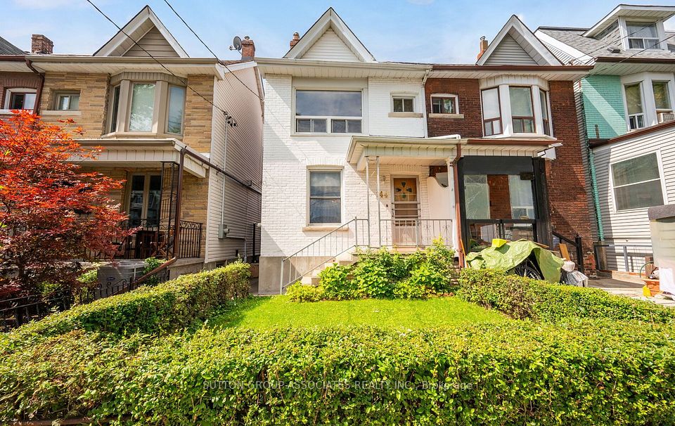 144 Bellwoods Avenue, Toronto, ON M6J 2P4 at 144 Bellwoods Avenue, Toronto, ON M6J 2P4, Toronto C01, ON, M6J 2P4