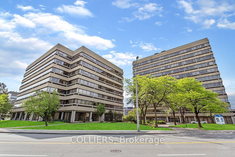505 Consumers Road 203, Toronto, ON M2J 4V8