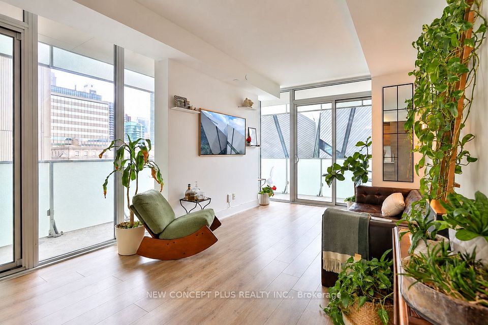 200 Bloor Street W 405, Toronto, ON M5S 0B1 at 200 Bloor Street W 405, Toronto, ON M5S 0B1, Toronto C02, ON, M5S 0B1
