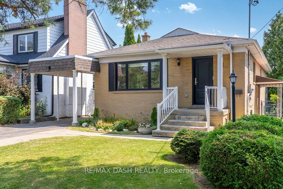 111 Gorman Park Road, Toronto, ON M3H 3K7 at 111 Gorman Park Road, Toronto, ON M3H 3K7, Toronto C06, ON, M3H 3K7