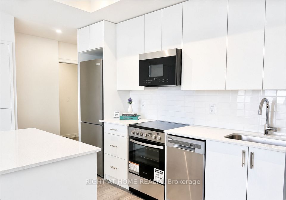 15 Ellerslie Avenue 2405, Toronto, ON M2N 0L7 at 15 Ellerslie Avenue 2405, Toronto, ON M2N 0L7, Toronto C07, ON, M2N 0L7