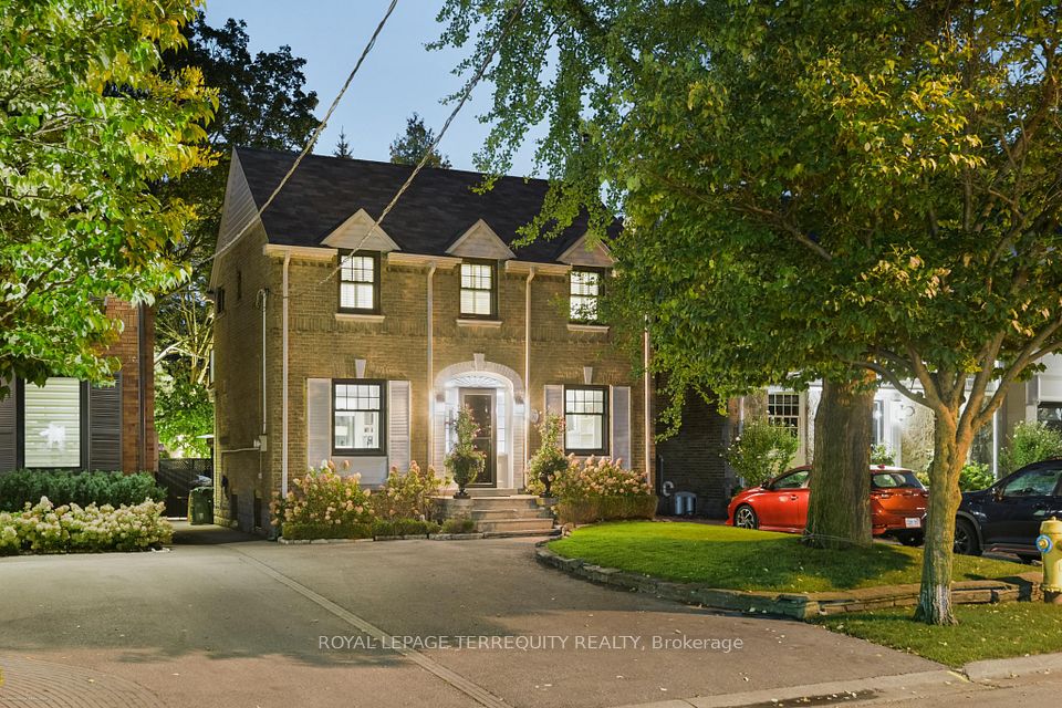 37 De Vere Gardens, Toronto, ON M5M 3E6 at 37 De Vere Gardens, Toronto, ON M5M 3E6, Toronto C04, ON, M5M 3E6
