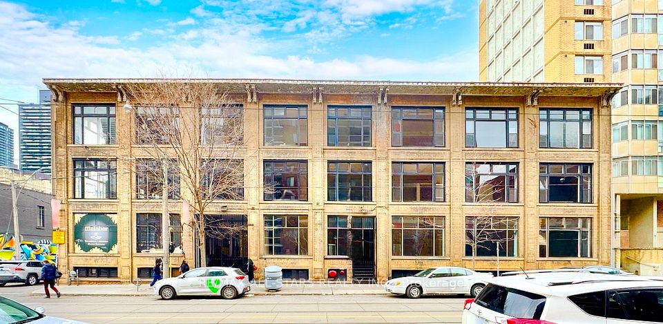 14 McCaul Street B103, Toronto, ON M5T 1V6