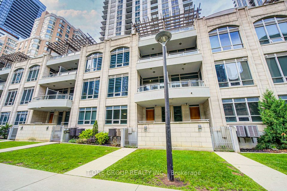 761 Bay Street TH 8, Toronto, ON M5G 2R2 at 761 Bay Street TH 8, Toronto, ON M5G 2R2, Toronto C01, ON, M5G 2R2