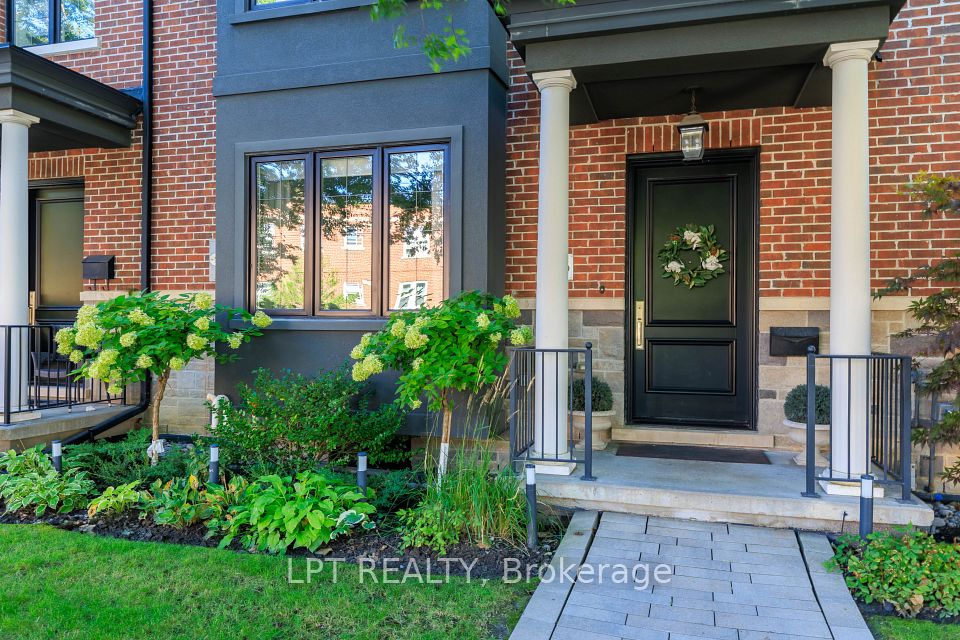 Att/Row/Townhouse at 73B Rumsey Road, Toronto, ON M4G 0C4, Toronto C11