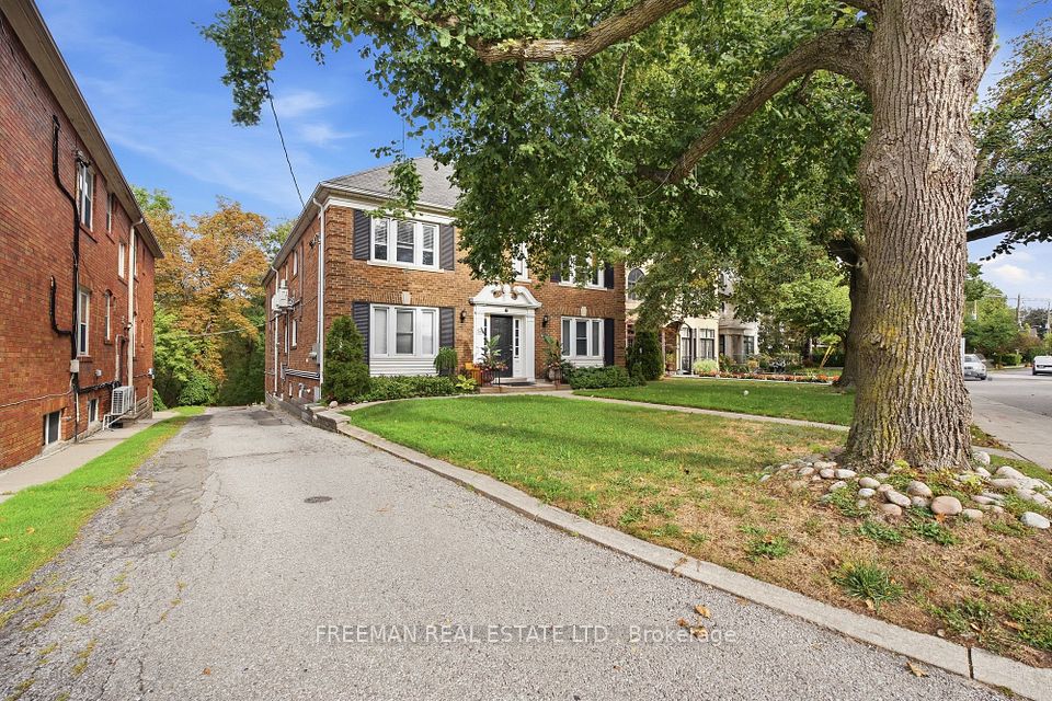 Detached at 783 Spadina Road, Toronto, ON M5P 2X5, Toronto C03
