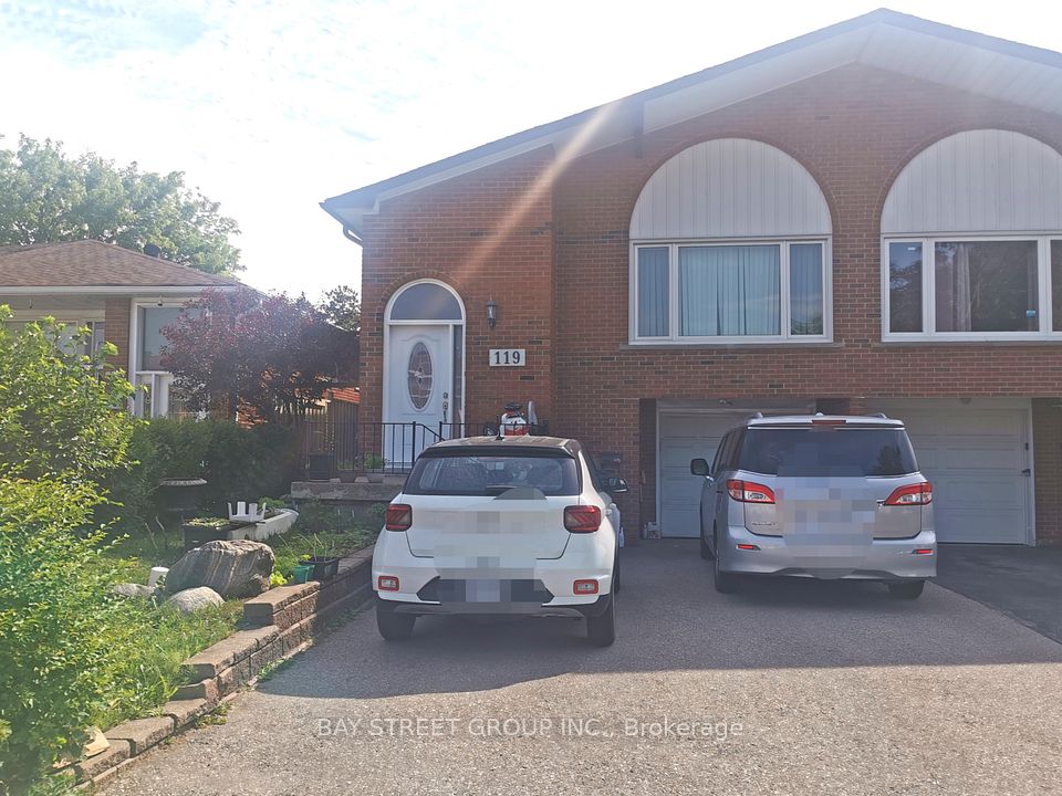 Semi-Detached  at 119 Shawnee Circle, Toronto, ON M2H 2X9, Toronto C15