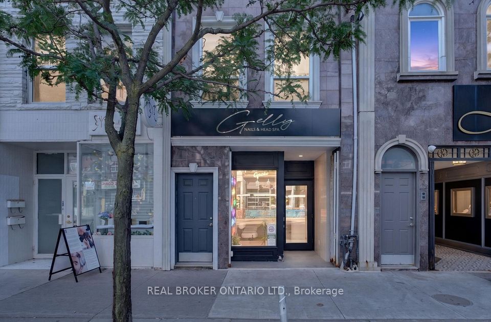 803 Dundas Street W, Toronto, ON M6J 1V2