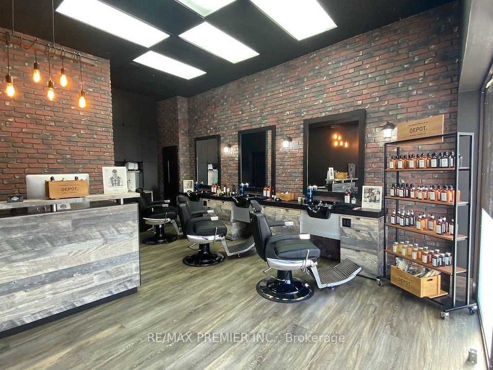 7 Erskine Avenue, Toronto, ON M4P 2E7