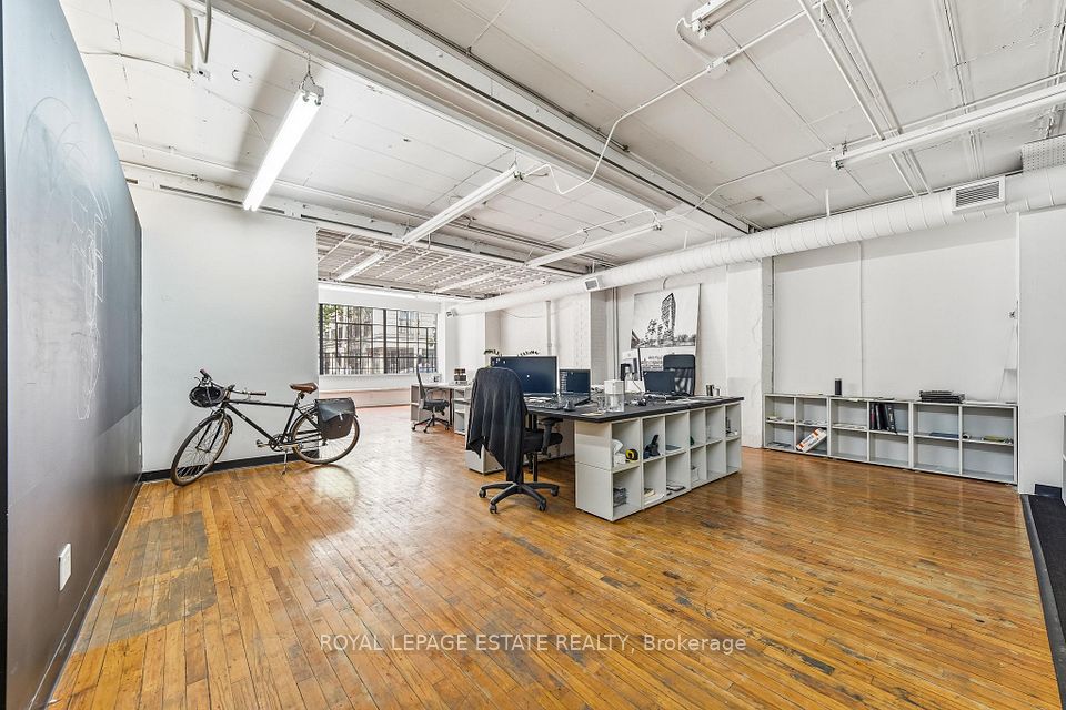 111 Jarvis Street, Toronto, ON M5C 2H4
