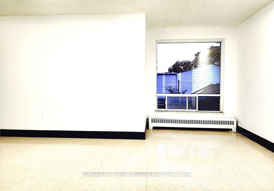 226 Bathurst Street 300, Toronto, ON M5T 2R9