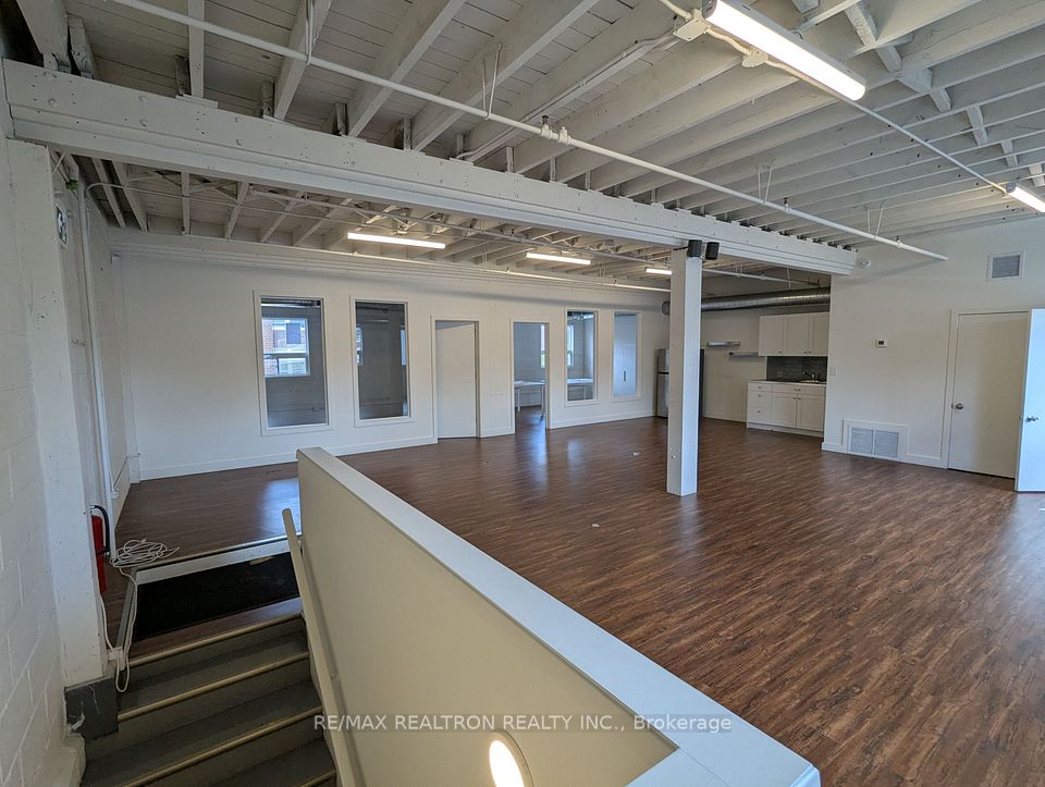135 Tecumseth Street 12B, Toronto, ON M6J 2H2