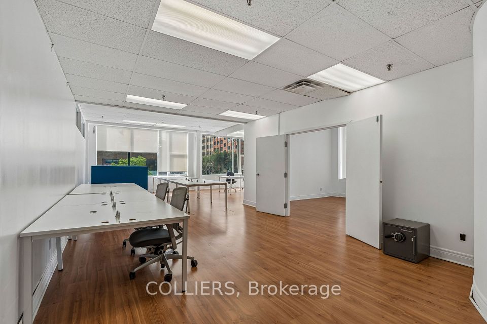 147 Spadina Avenue 202, Toronto, ON M5V 2L7
