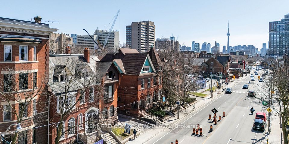 39 Spadina Road, Toronto, ON M5R 2S9