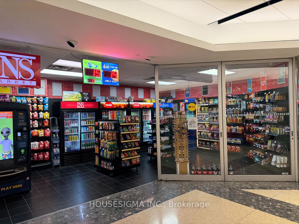 777 Bay Street M211, Toronto, ON M5G 2C8