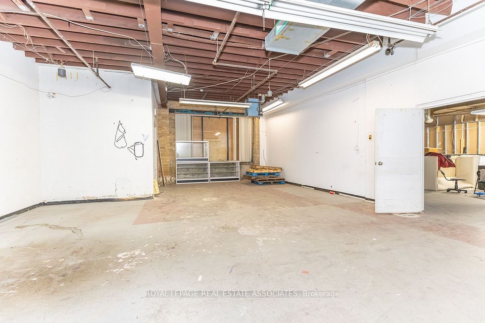 381 Richmond Street E Unit A, Toronto, ON M5A 1P6