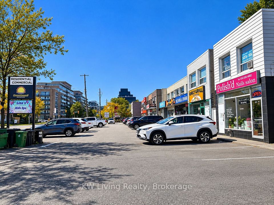 656 Sheppard Avenue W, Toronto, ON M3H 2S5