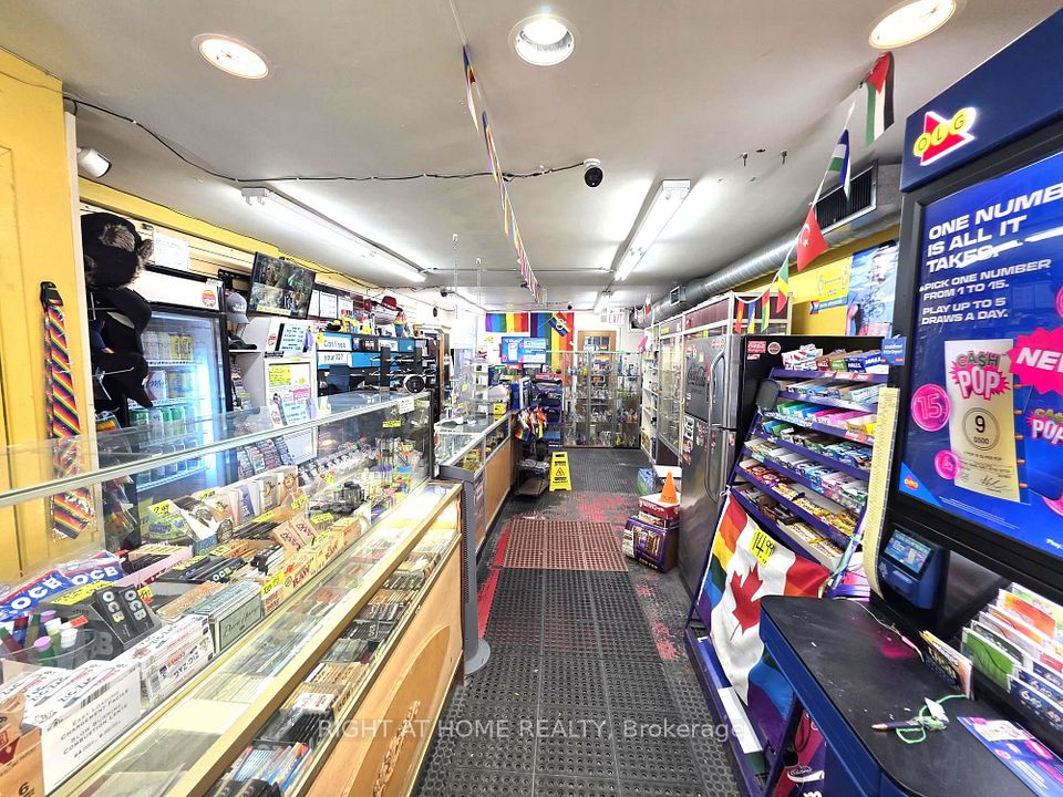 473A Church Street, Toronto, ON M4Y 2C5