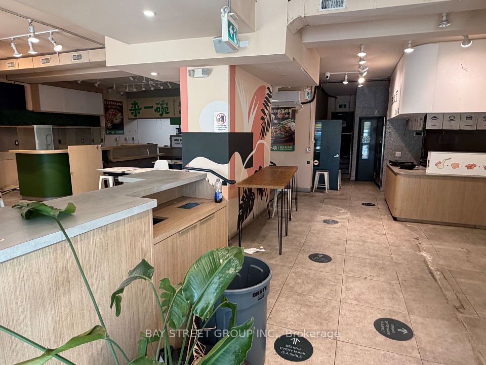 5317 Yonge Street, Toronto, ON M2N 5R4