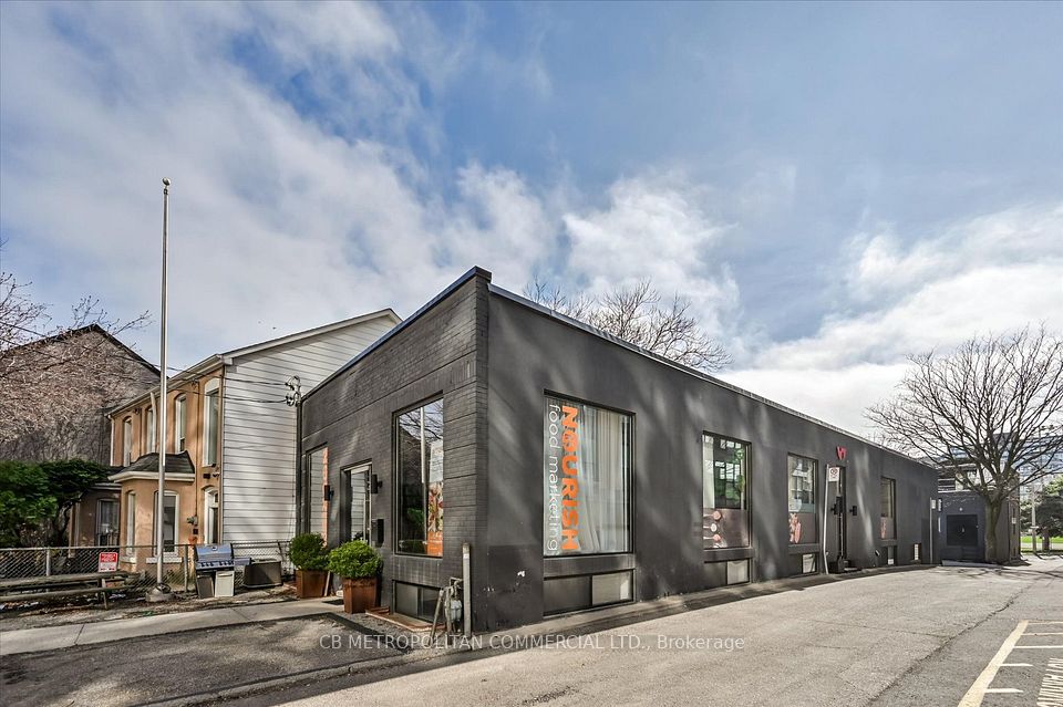 201 Niagara Street, Toronto, ON M5V 1C9