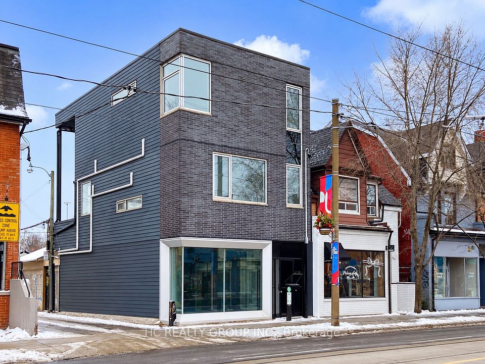 899 Dundas Street W, Toronto, ON M6J 1V9