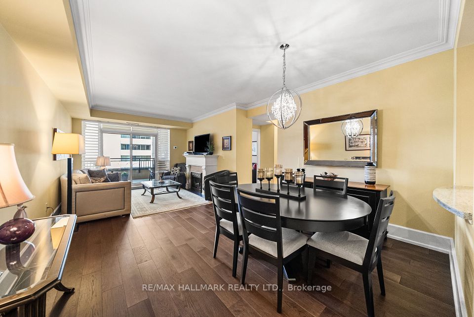 662 Sheppard Avenue E 807C, Toronto, ON M2K 3E6 6