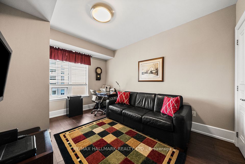 662 Sheppard Avenue E 807C, Toronto, ON M2K 3E6 18