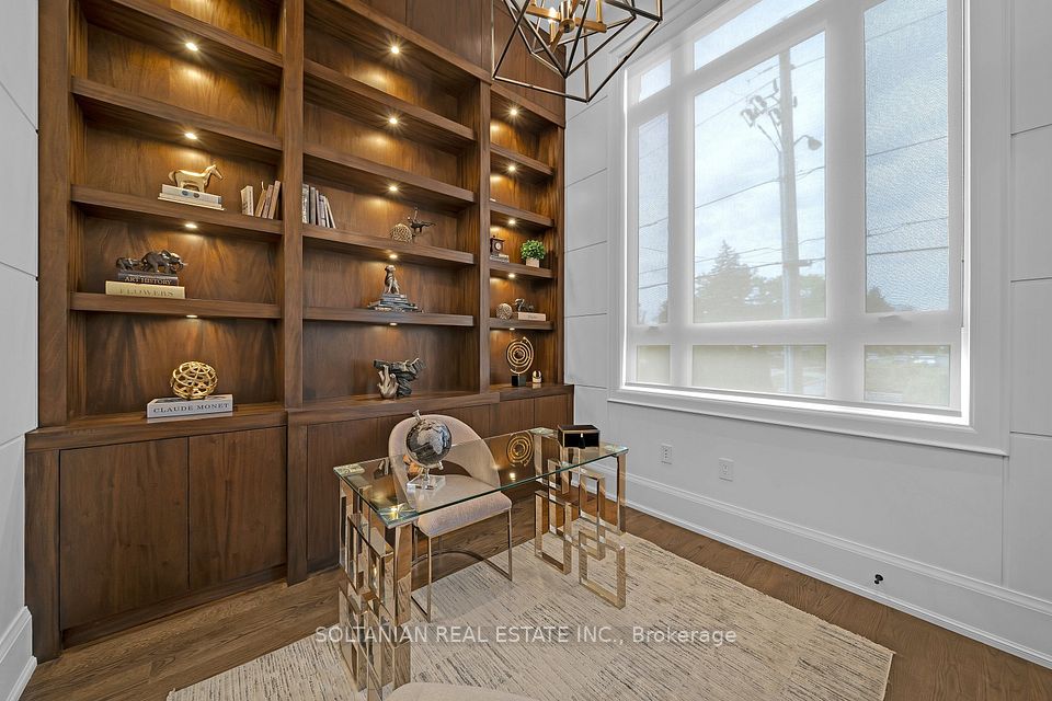15 Calvin Avenue, Toronto, ON M2N 5E4 22