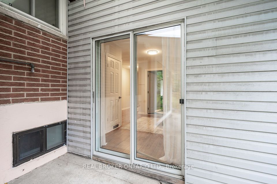 53 Kingslake Road, Toronto, ON M2J 3E4 24