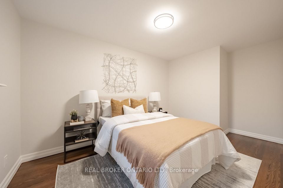 53 Kingslake Road, Toronto, ON M2J 3E4 17