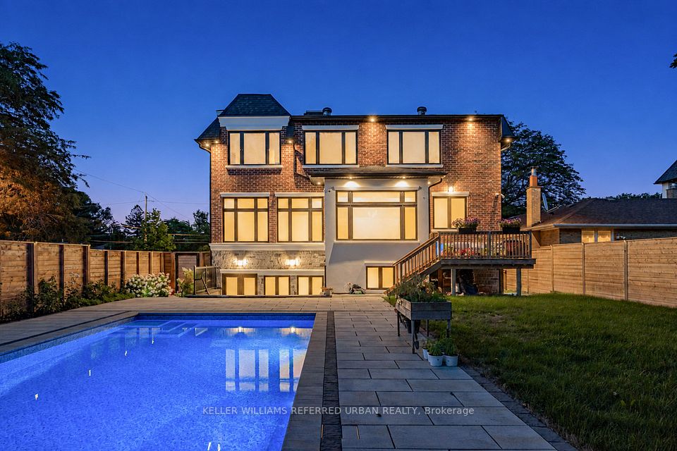 Detached at 35 Lloydminster Crescent, Toronto, ON M2M 2R9