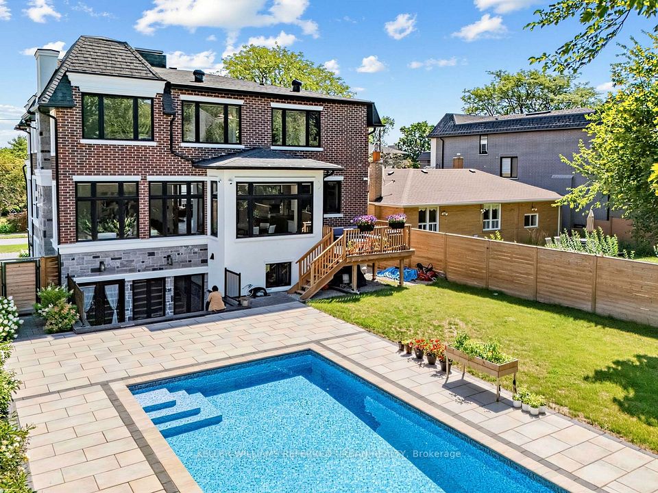 35 Lloydminster Crescent, Toronto, ON M2M 2R9 7