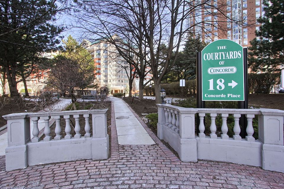 18 Concorde Place LP915, Toronto, ON M3C 3T9 2