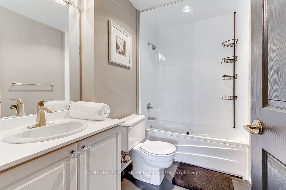 18 Concorde Place LP915, Toronto, ON M3C 3T9 24