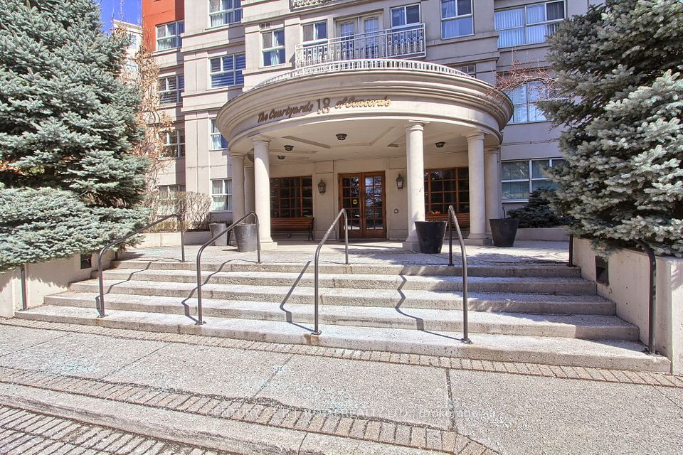 18 Concorde Place LP915, Toronto, ON M3C 3T9 3