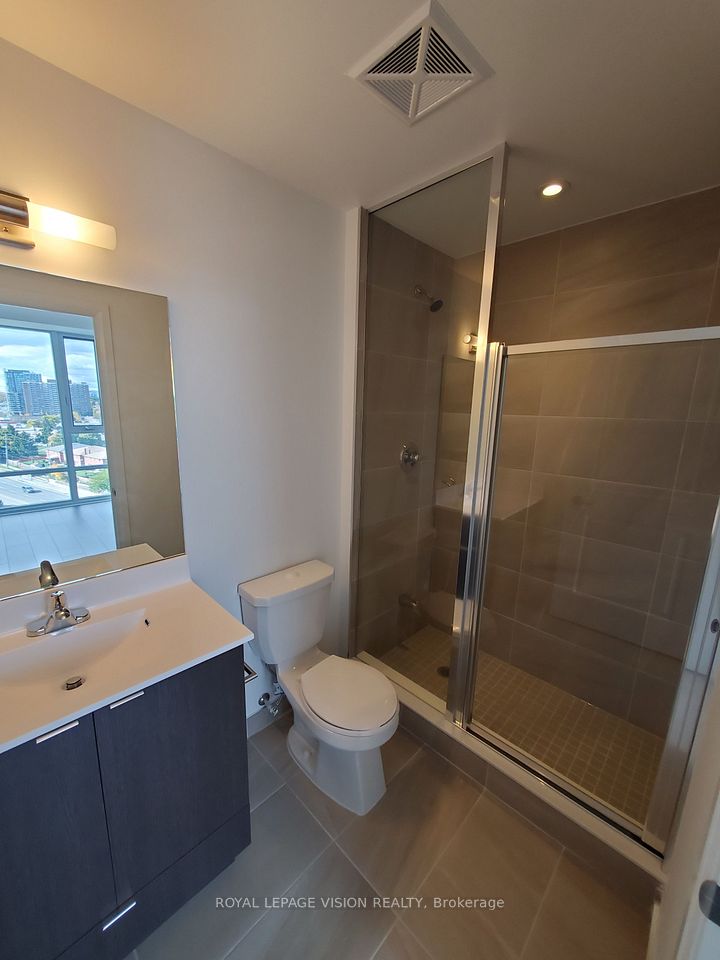 60 Ann O'reilly Road 1058, Toronto, ON M2J 0C9 8