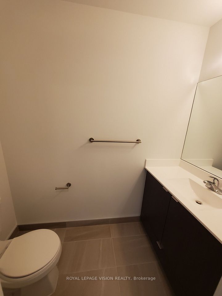 60 Ann O'reilly Road 1058, Toronto, ON M2J 0C9 10