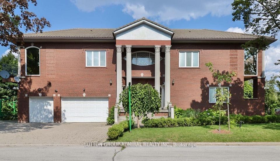 116 Goulding Avenue, Toronto, ON M2M 1L4 2