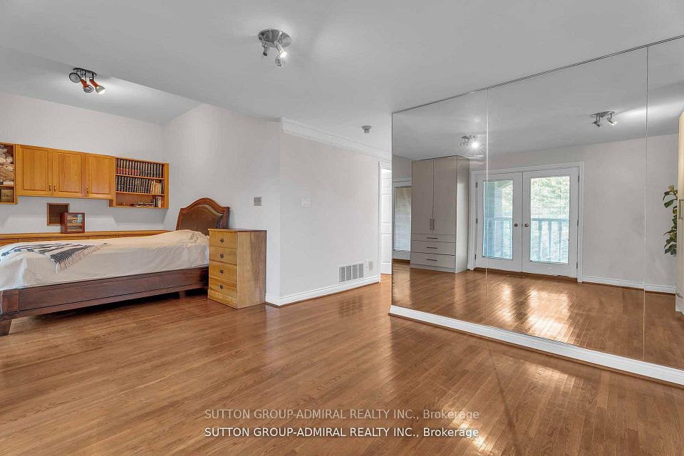 116 Goulding Avenue, Toronto, ON M2M 1L4 20