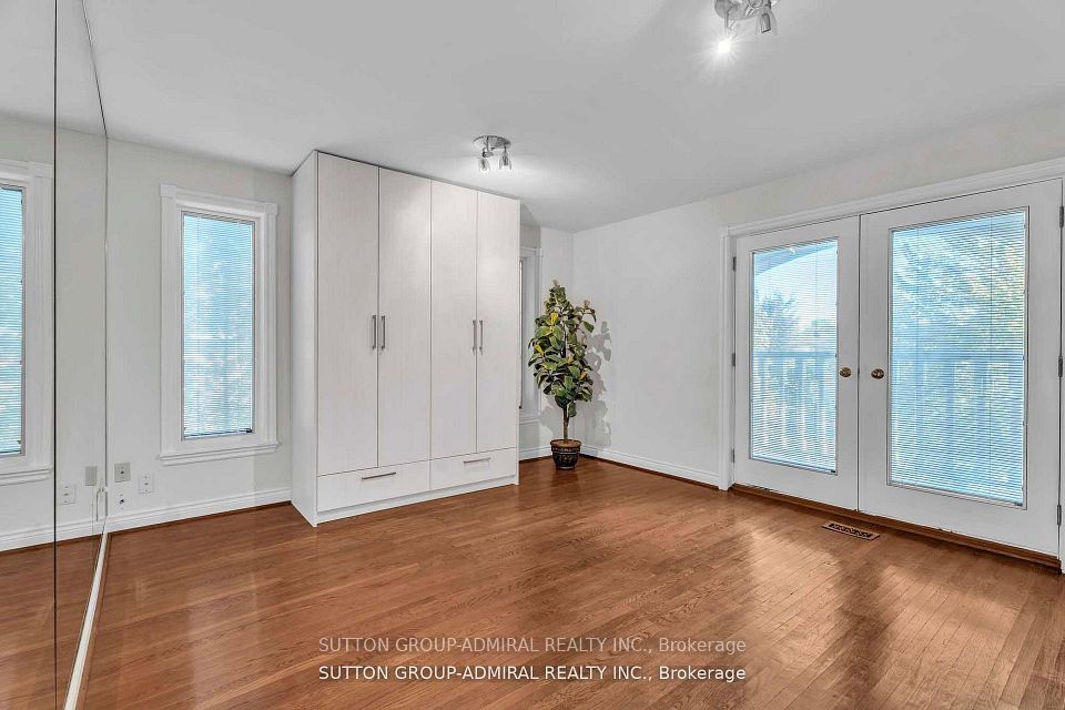 116 Goulding Avenue, Toronto, ON M2M 1L4 21